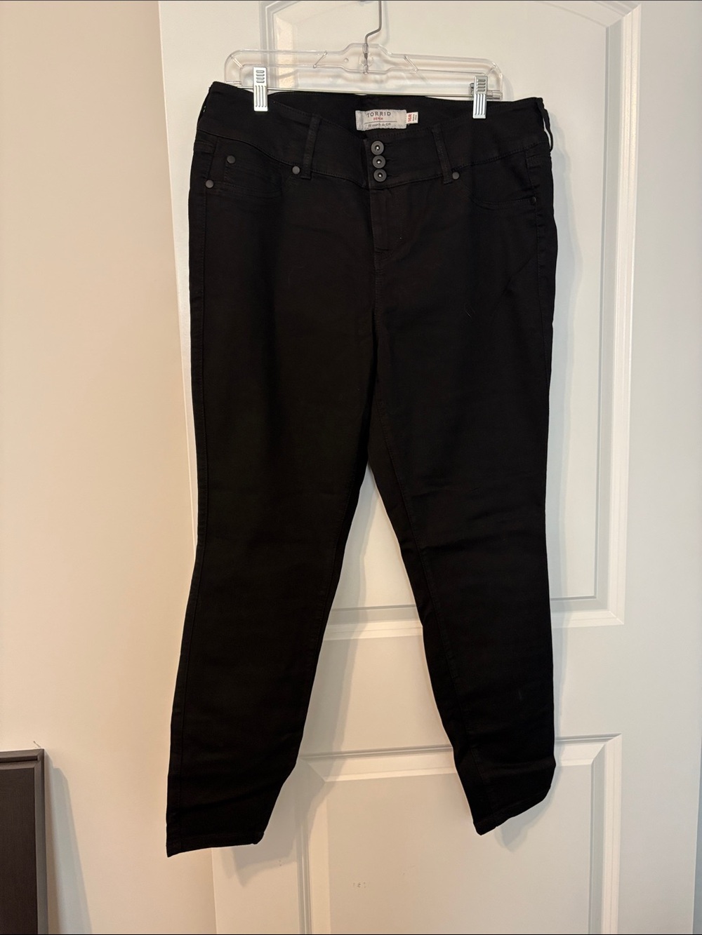 torrid Black Women's Jeggings with Triple-Button Waist